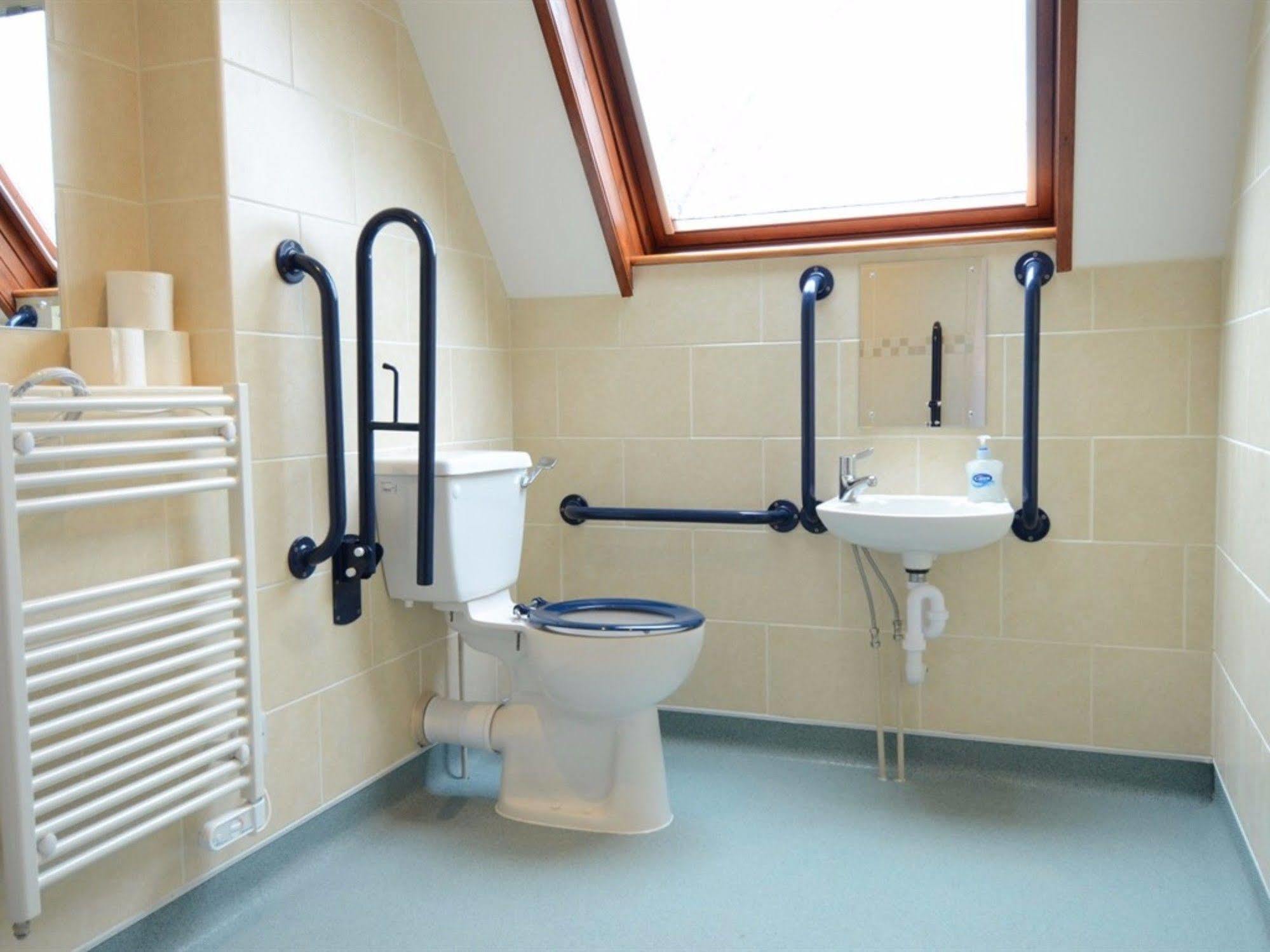 Neuadd Henllan Lodge Builth Wells Extérieur photo