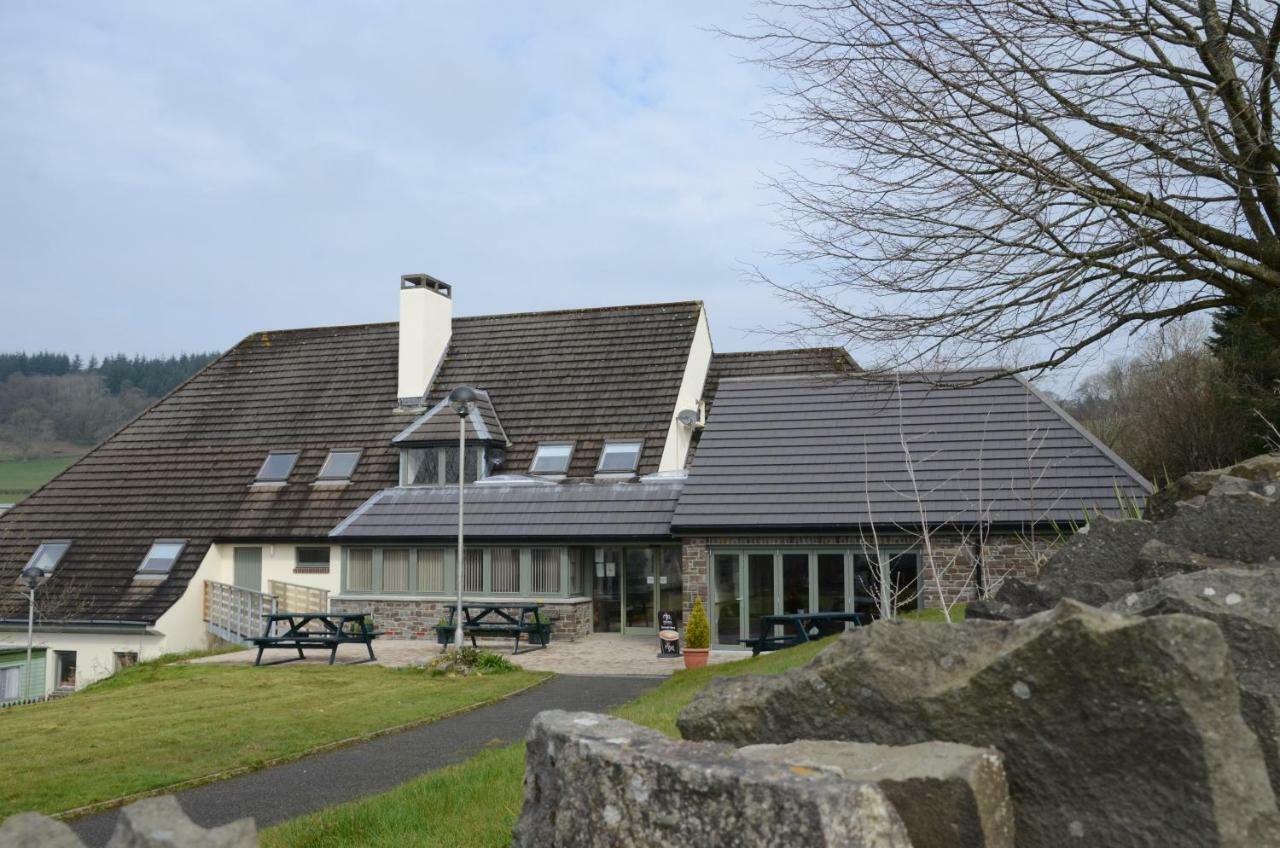 Neuadd Henllan Lodge Builth Wells Extérieur photo