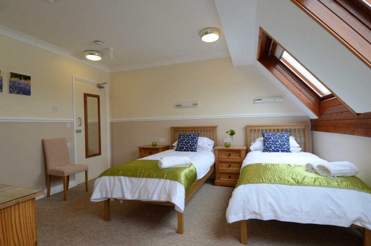 Neuadd Henllan Lodge Builth Wells Extérieur photo